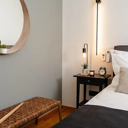 Stylish 1bd In Elliniko