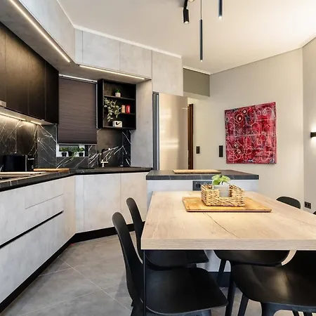 Apartment Stylish 1bd In Elliniko *